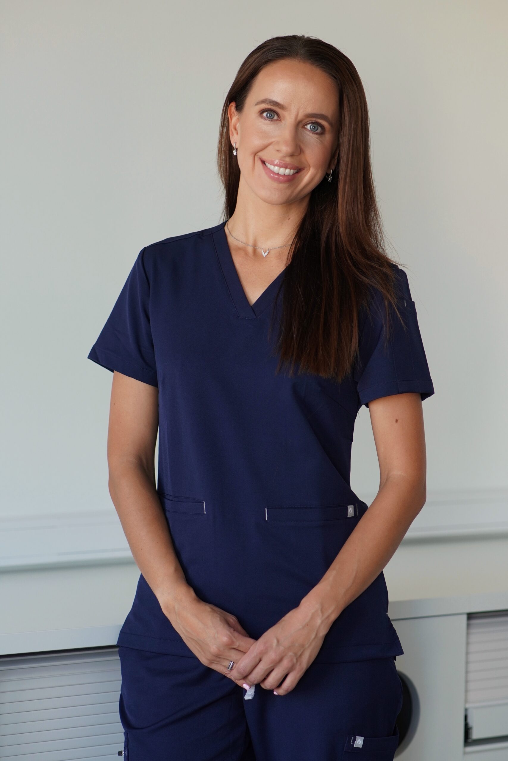 Dr. Laura Schmidt